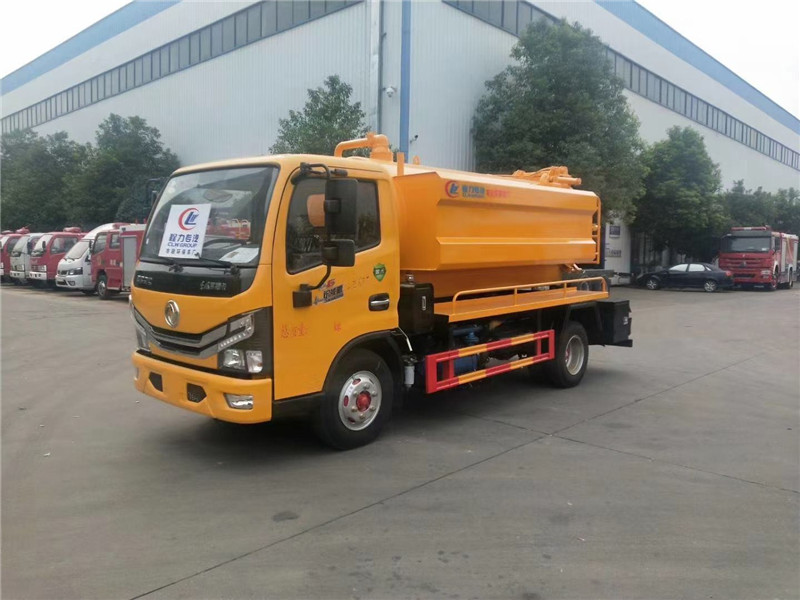 市政搶修專用車國(guó)六清洗吸污車這款你打多少分