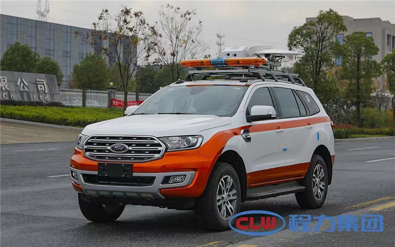 江鈴?fù)ㄐ胖笓]車(chē)“炫酷”亮相應(yīng)急可視化指揮助力國(guó)家應(yīng)急通信