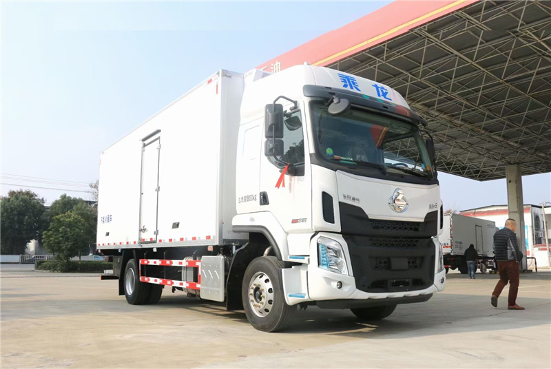 柳汽乘龍國六冷藏車成為大型冷鏈物流的核心運載裝備