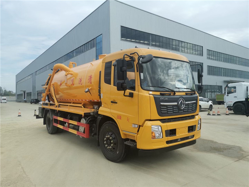 吸糞車中的顏值擔當：東風多利卡吸糞車