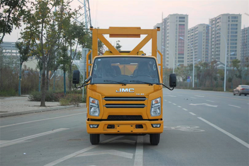 江鈴順達藍牌防撞緩沖車