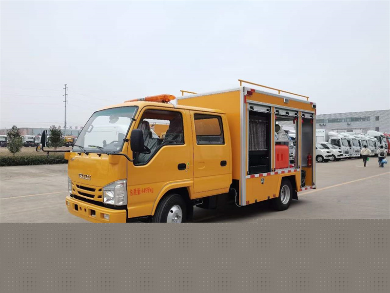 五十鈴雙排救險車