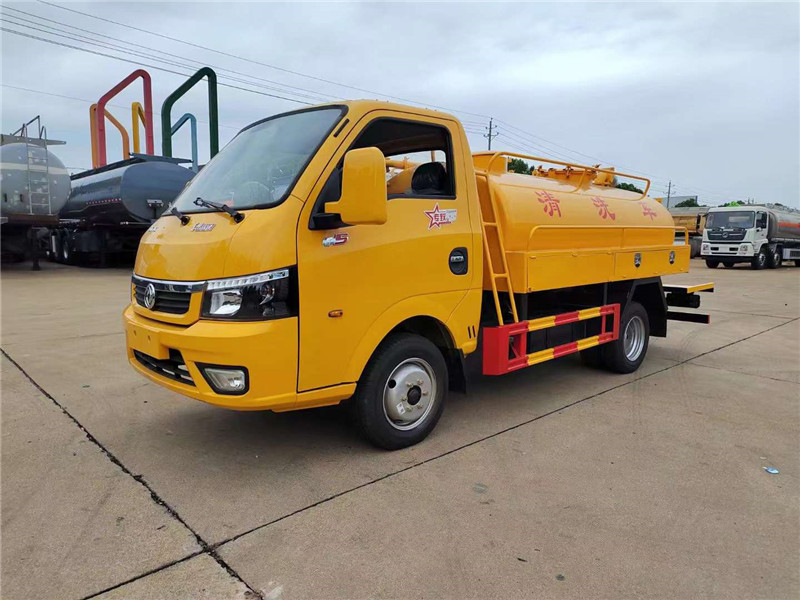 北京牌東風地下室清洗吸糞車