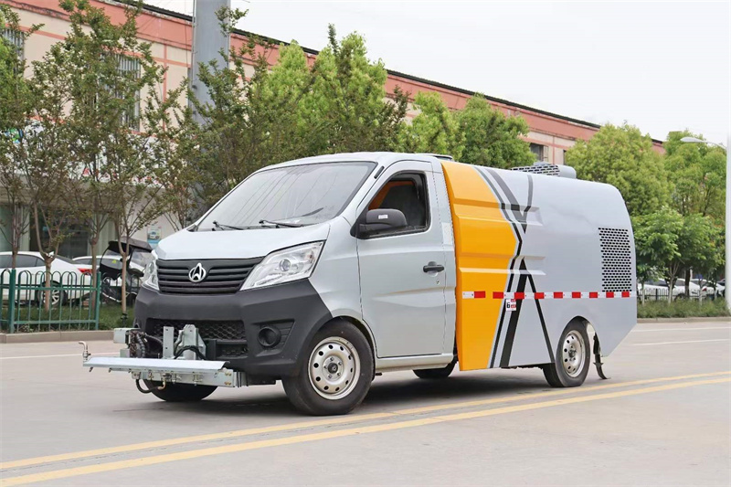 CLW5021TYHSC6長安路面養(yǎng)護車
